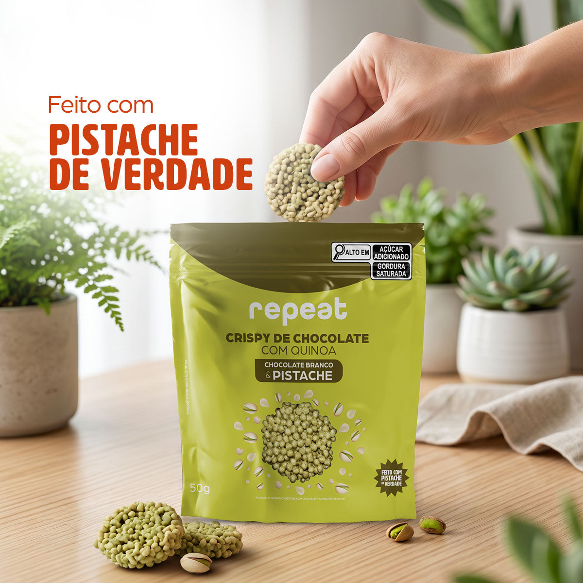 Crispy de Chocolate Branco com Quinoa, e Pistache